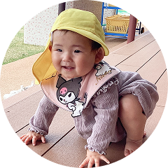 笑顔の赤ちゃん